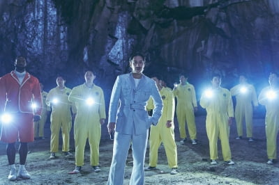 'South Pacific island tycoon' Lee Sun-gyun, Arab prince's shocking visual