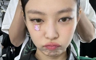 Blackpink Jennie, still cute despite facial injury