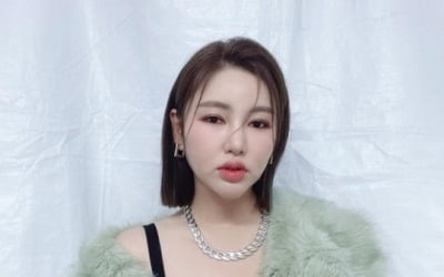 Song Ga-in, Trot Empress's extraordinary transformation, visuals full of chic beauty