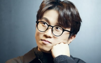 Director Park Seong-kwang "I haven't heard from Jung Woo-sung for his special appearance."