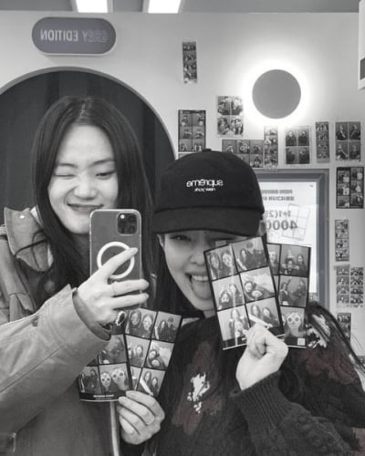 Shin Hyun-ji, BABY excited to take four pictures of her life with Blackpink Jennie