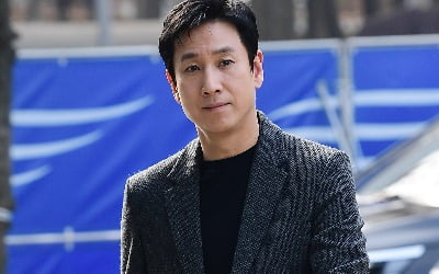Will Lee Seon-kyun plead not guilty? Whether and how often drugs are used is key: “A confrontation with Mr. A is expected.”