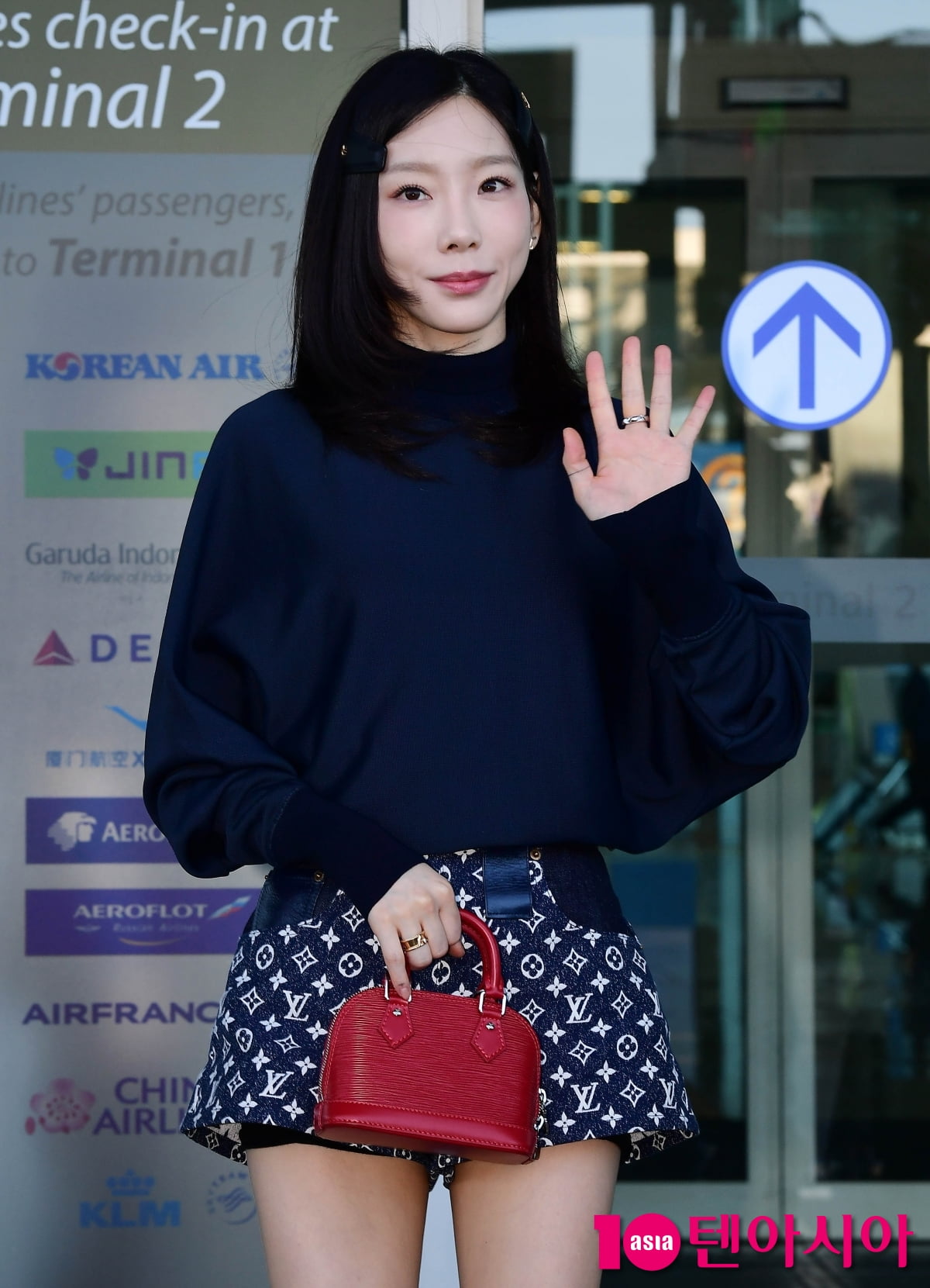 [TEN포토] 태연 '파리 패션쇼 가요'