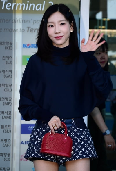 [TEN포토] 태연 '청아한 보조개 미소'