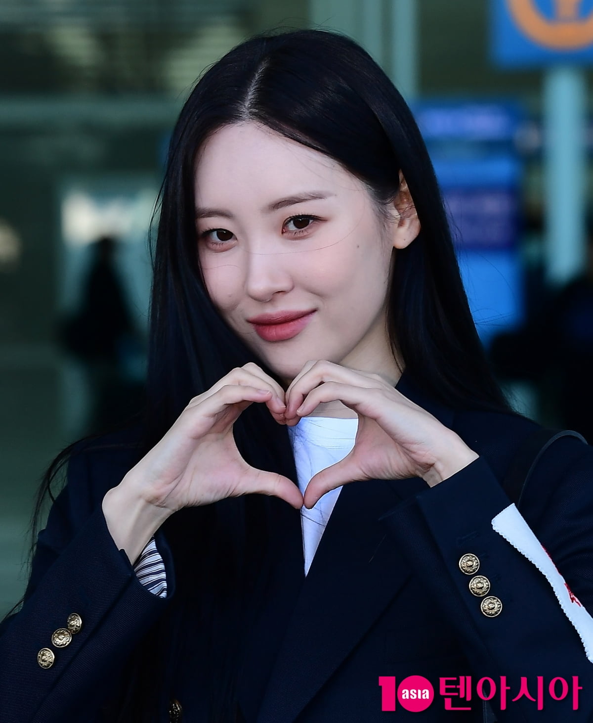 [TEN포토] 선미 '상큼발랄한 하트'