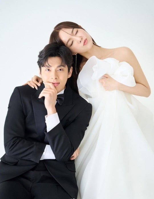 임정희, 6살 연하 발레리노 김희현과 오늘(3일) 결혼 [TEN이슈]