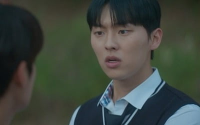 [종합] 려운, 父 최현욱 사고 막을 수 있을까…첫 듀엣 무대 '뭉클' ('반짝이는 워터멜론')