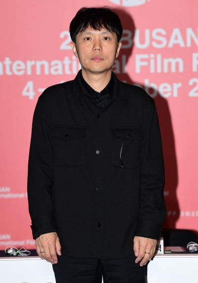 [TEN포토] 장건재 감독 'BIFF 개막작 영광'