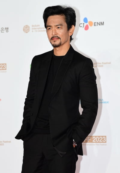 [TEN포토] 존 조 '헐리우드의 카리스마'