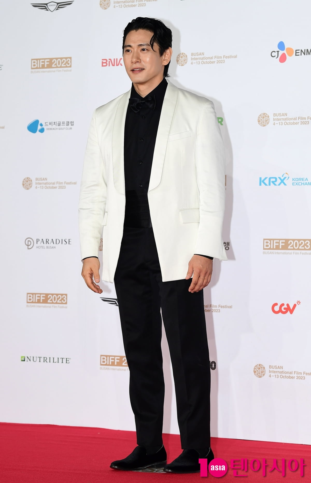 [TEN포토] 유태오 '돋보이는 외모'