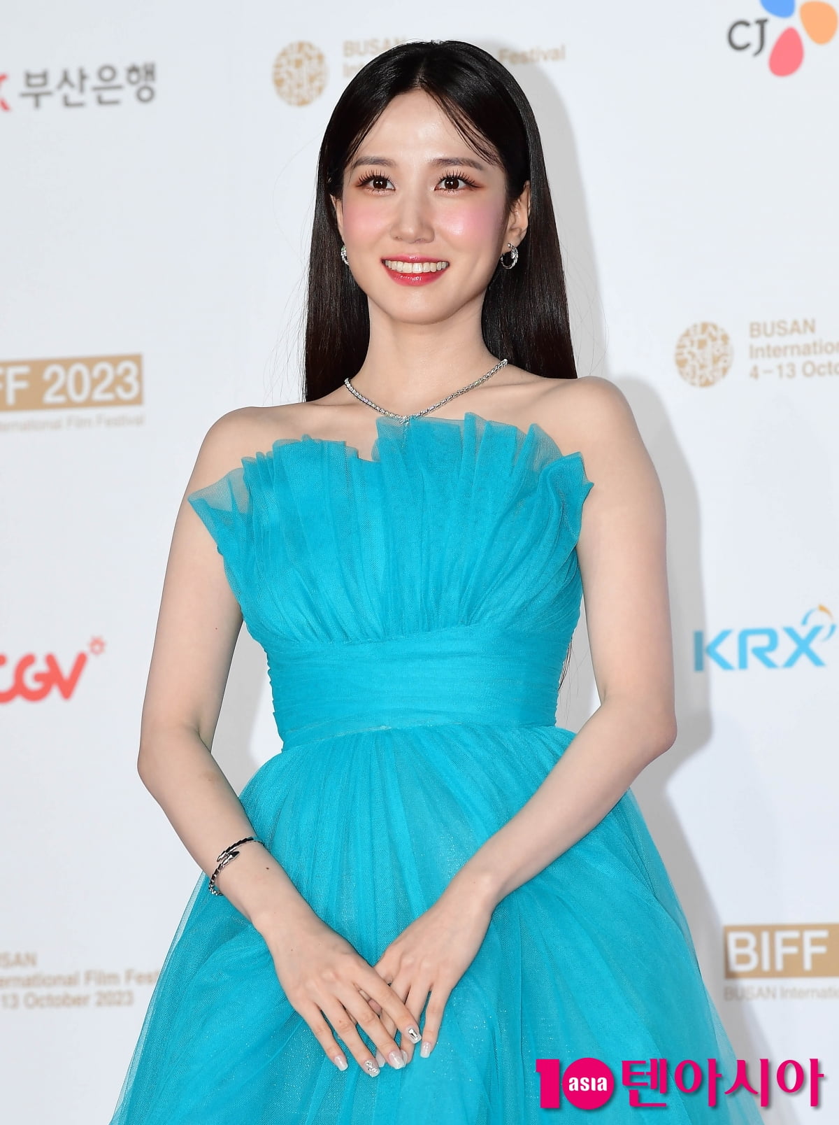푸르른 부국제 여신 박은빈vs핫핑크 대륙 선녀 판빙빙 [28th BIFF 개막식]
