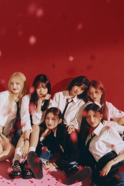 IVE releases group concept photo