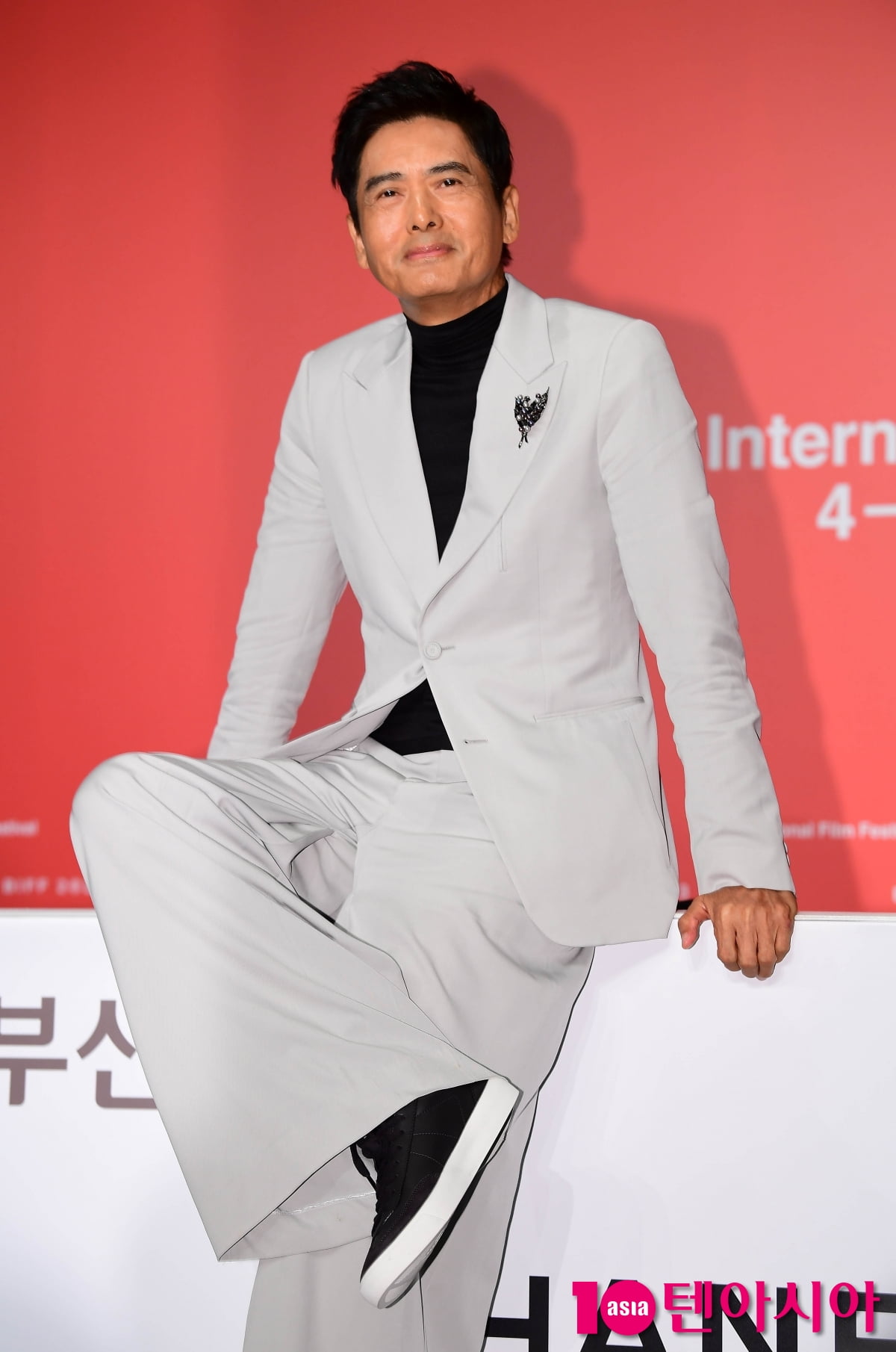 [TEN포토] 주윤발 '홍콩영화 큰형님 위엄'