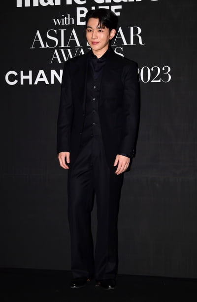 [TEN포토] 오승훈 '머리부터 발끝까지 블랙'
