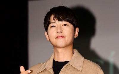 송중기, "타고난 외모? 솔직히 온전히 받아들이고 감사한다" [28th BIFF]