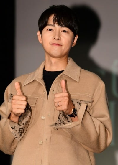 'Hwaran' Song Joong-ki, 'Newsroom' to appear on the 15th... ♥Should I brag about my son again?