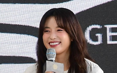 한효주, "'무빙' 당시 33살, 고3 봉석 엄마 역 부담됐다" [28th BIFF]