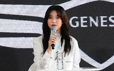한효주, "예쁘고 젊고 다 가졌는데, 유머는 좀 부족하다고 생각한다" [28th BIFF]