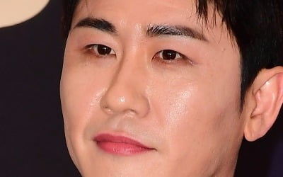 영탁, 아웃도어 브랜드 모델로 어울리는 스타 '1위'