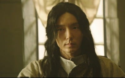 일당백 이준기, 혼신의 1인 2역('아라문의 검')