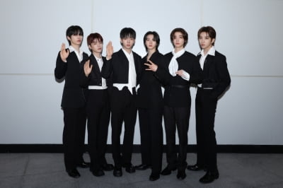 보이넥스트도어, '2023 더팩트 뮤직 어워즈'서 핫티스트상 수상