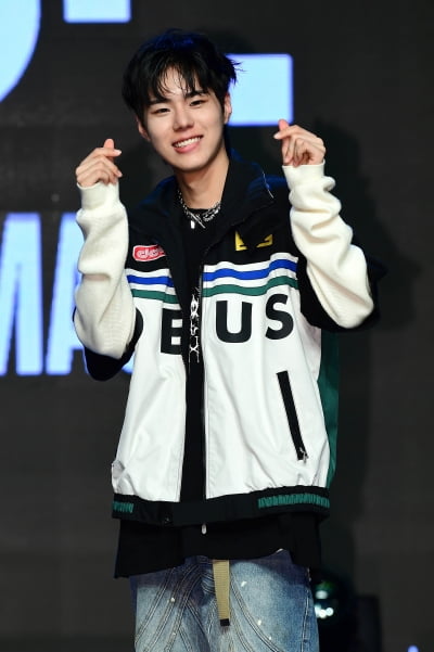 [TEN포토] 82MAJOR 황성빈 '사랑해주세요'