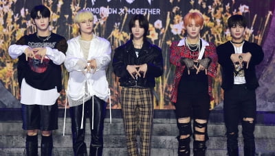 [종합] "넥스트 BTS요? 우리만의 색깔로 좋은 노래 할게요" 투모로우바이투게더가 그려낸 청춘의 성장통
