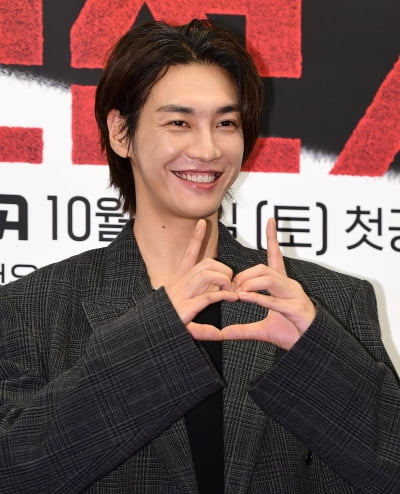 [TEN포토] 김영광 '탄성을 부르는 미소'