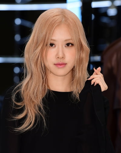 블랙핑크 로제, YG 이별→미국行 본격화?…美 대형 음반사 CEO와 미팅 [TEN이슈]