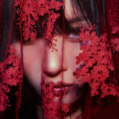 Sunmi releases ‘STRANGER’ today (17th)