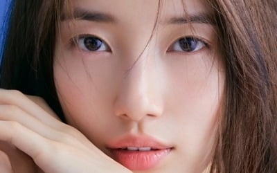 수지 "밝고 예쁜 사람으로만 봐주지 않는 것 같아 만족"[화보]