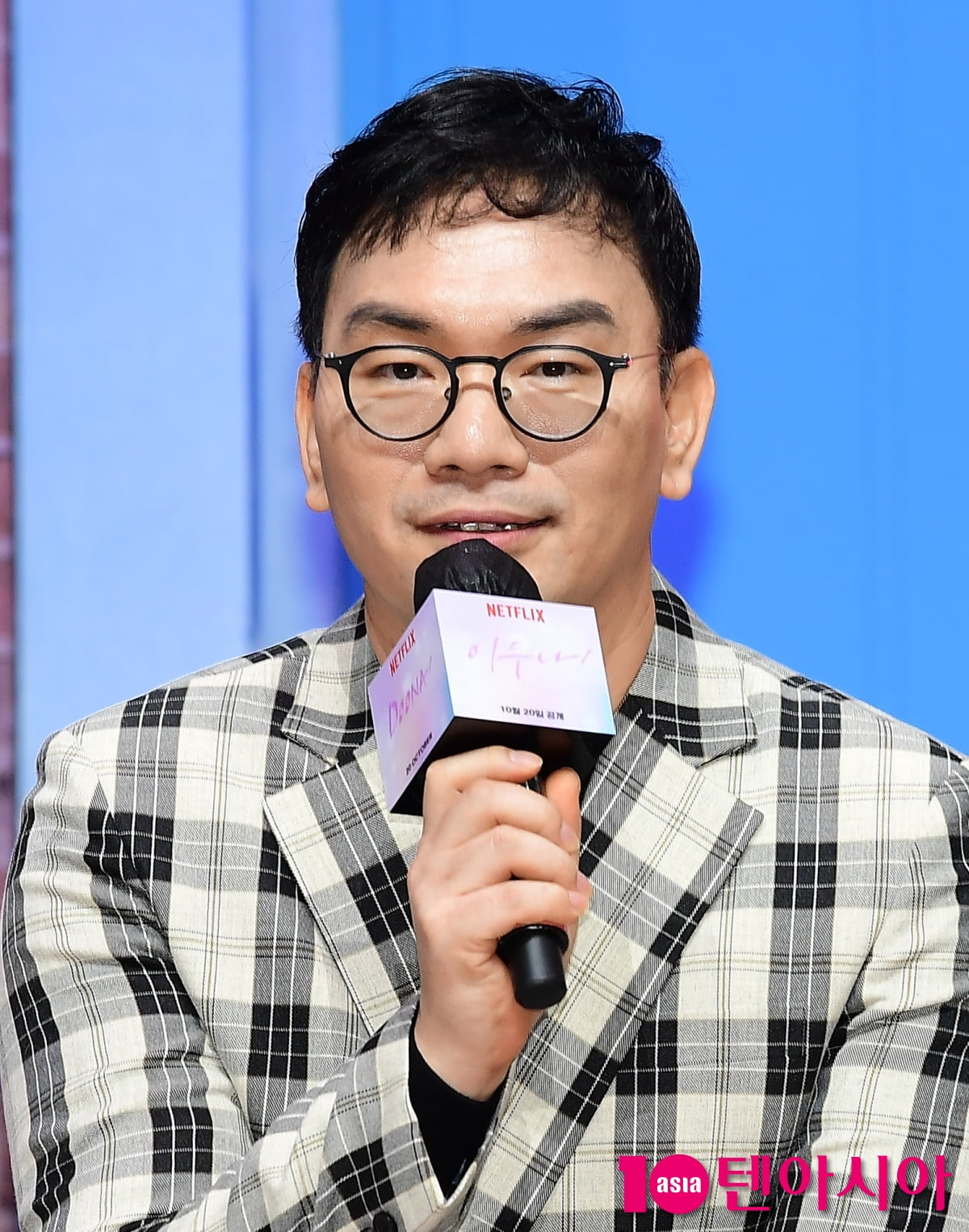 [TEN포토] 이정효 감독 "수지, 춤추고 노래하도 피곤한 내색 안해"