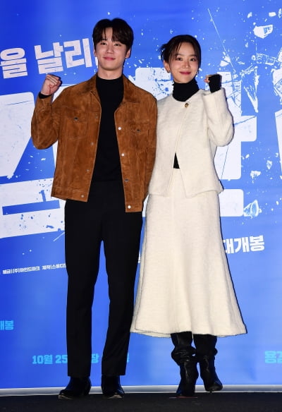 [TEN포토] 이준영-신혜선 '다정하게 파이팅!'