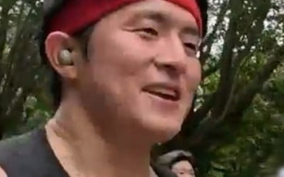 Kian84 complains of stomach pain during marathon