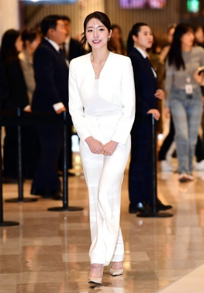 [TEN포토] 성해은 '단아한 미소'