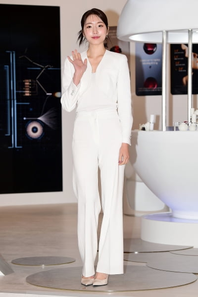 [TEN포토] 성해은 '우아한 화이트'