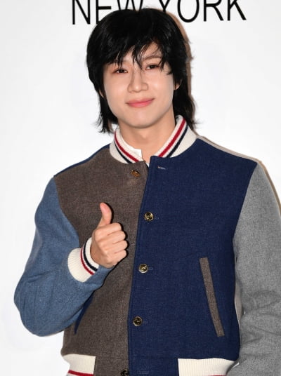 [TEN포토] 샤이니 태민 '럭셔리 엄지척'