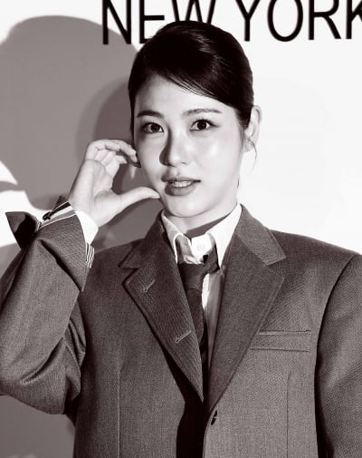 [TEN포토] 신예은 '인형같은 미모'