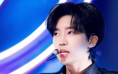 임영웅, 2023년 10월 가수 브랜드평판 3위 기록했다