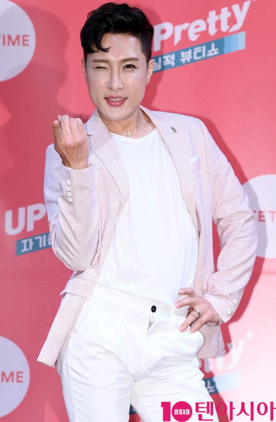 김기수, 할로윈 분장 '중단 후' 팩 붙이고 추모…바이럴 영상 '갑론을박' [TEN이슈]
