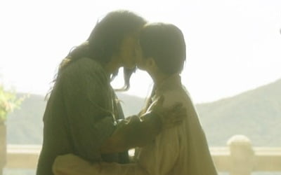 [종합] 이준기, 결국 아스달 차지→신세경과 키스 '해피엔딩'…장동건 비참한 최후·김옥빈 子와 새 도약 ('아라문의 검')