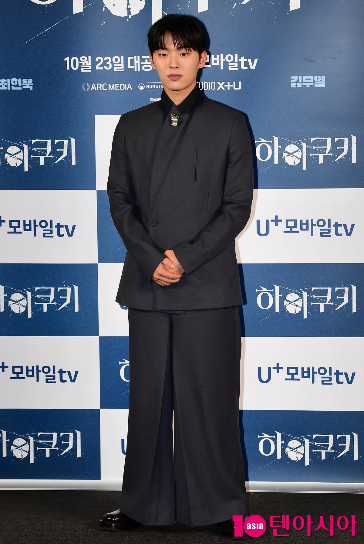 [TEN포토] 최현욱 '작심하고 꾸민 패션'