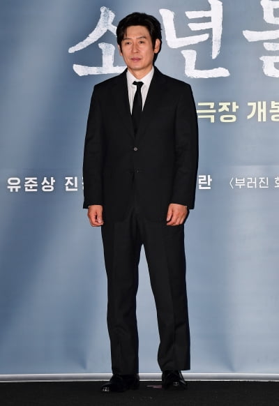 [TEN포토] 설경구 '수사반장 눈빛'