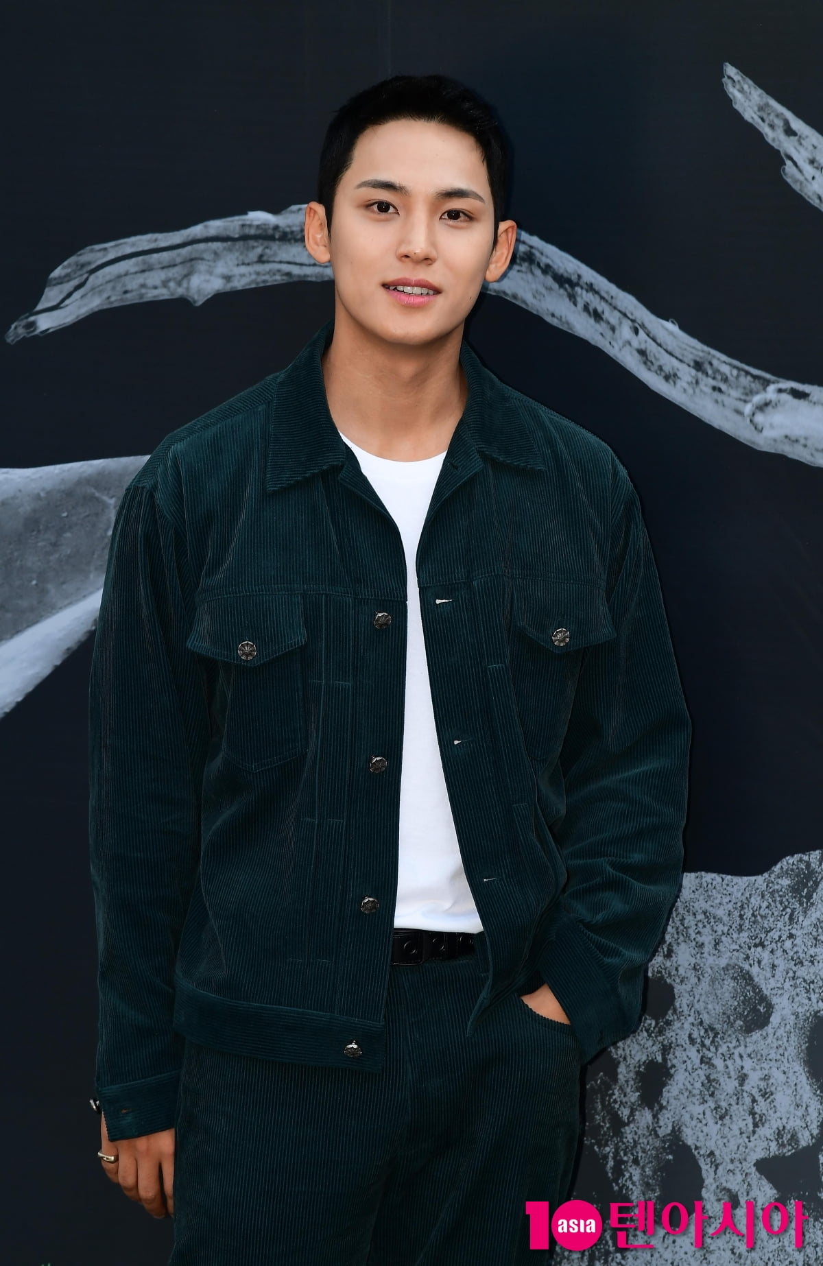 [TEN포토] 세븐틴 민규 '잘생김이 넘쳐흘러'