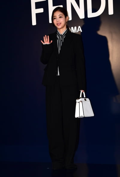 [TEN포토] 기은세 '우아한 블랙'