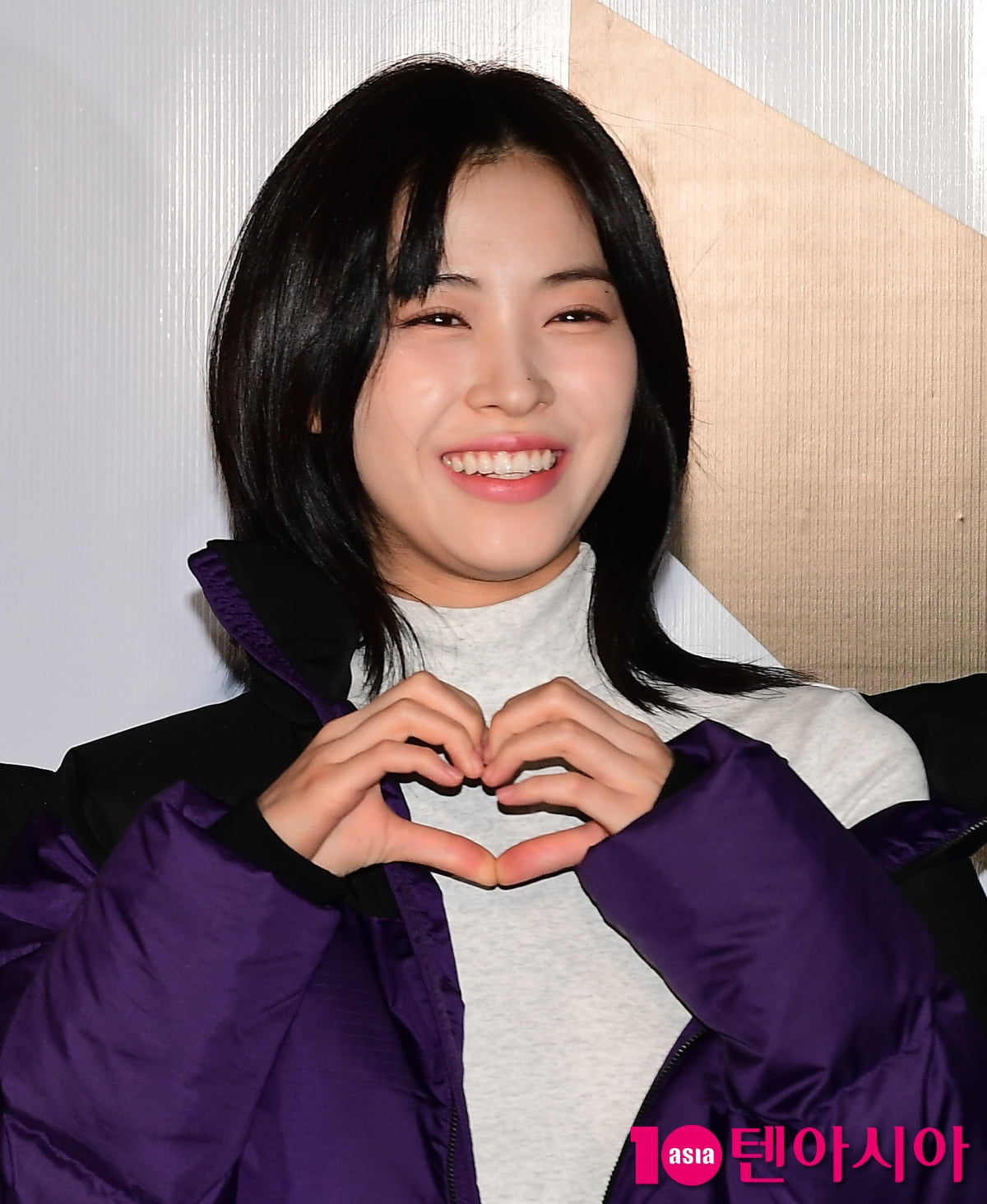 [TEN포토] 있지 류진 '싱그러운 청춘'