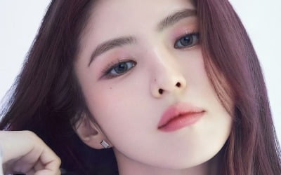 Han So-hee, all five facial piercings are gone