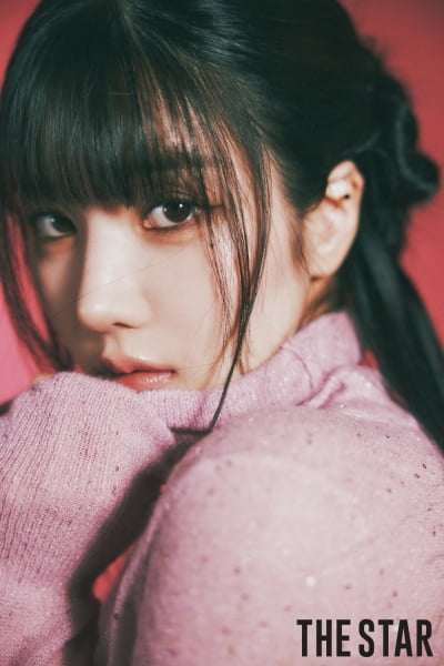 권은비 "펭수 좋아해 여친 역으로 애니메이션 더빙 도전해보고파" [화보]