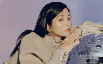 Actress Kim Tae-ri, warm eyes full of winter sensibility
