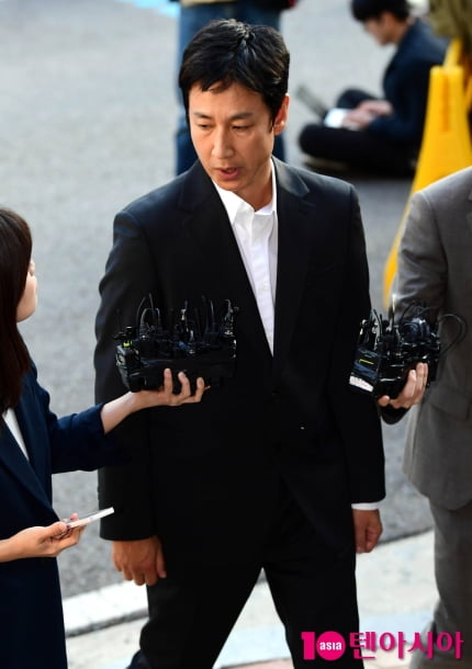 박유천도 모발은 음성…이선균 다리털에 집중하는 경찰[TEN초점]